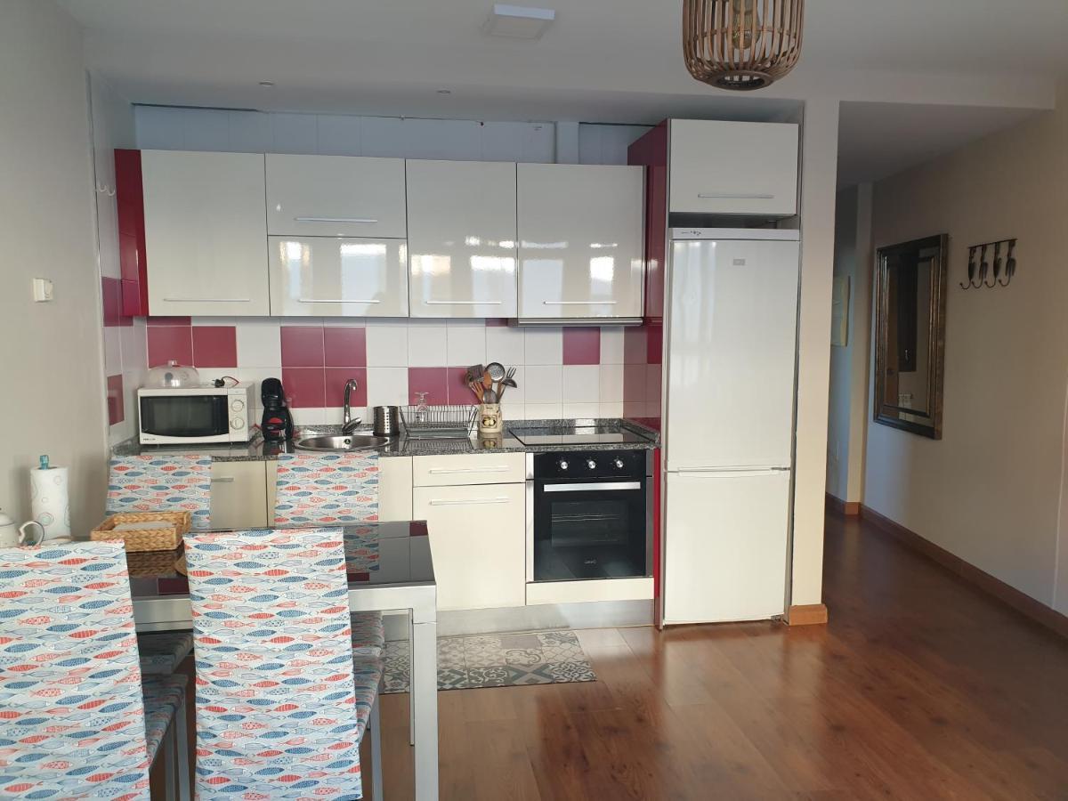 Apartamento Cine Colón 2 Ribadeo Esterno foto