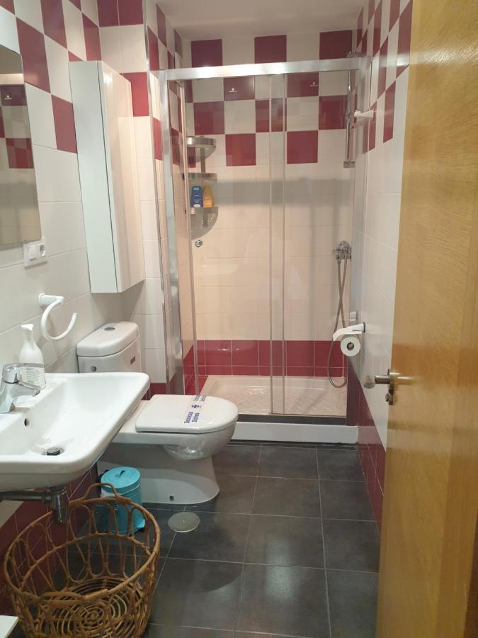 Apartamento Cine Colón 2 Ribadeo Esterno foto