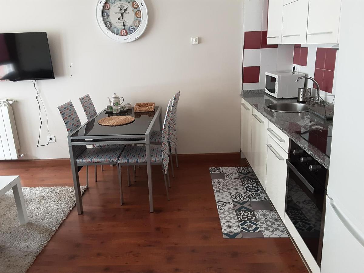 Apartamento Cine Colón 2 Ribadeo Esterno foto