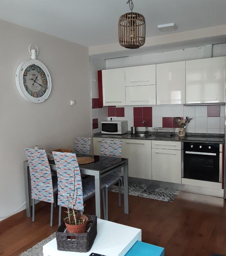 Apartamento Cine Colón 2 Ribadeo Esterno foto