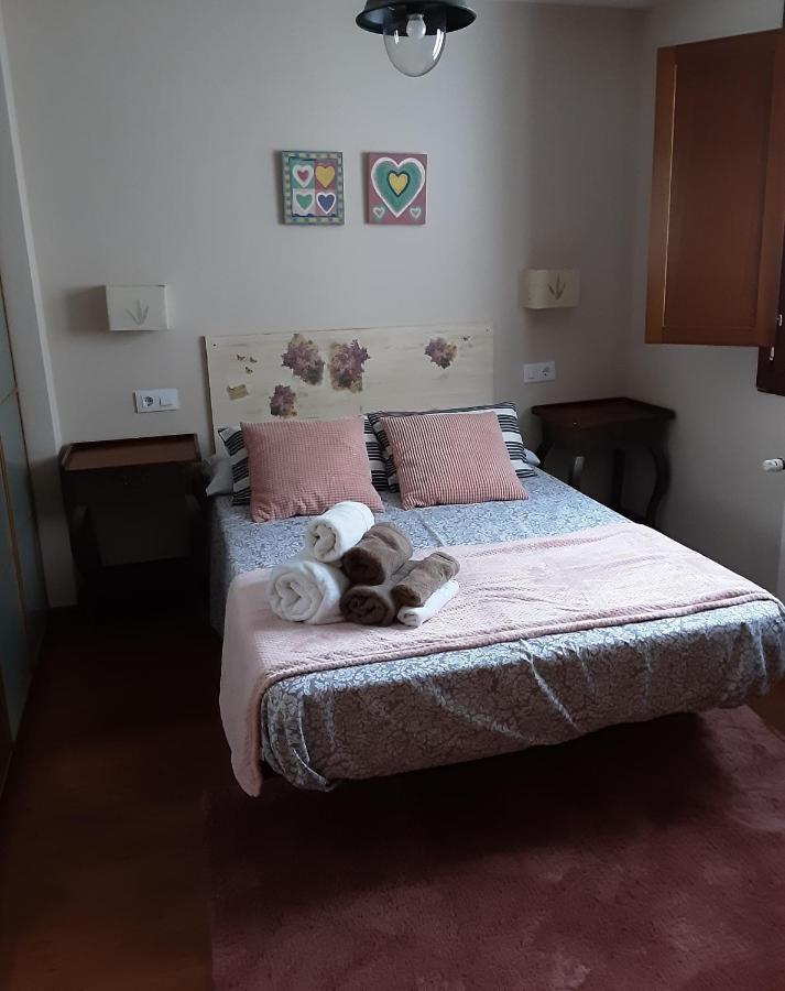 Apartamento Cine Colón 2 Ribadeo Esterno foto